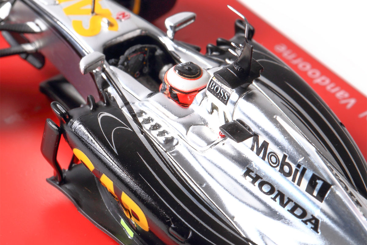 The driver for 1:43 McLaren Honda MP4-29H is Sroffel Vandoorne.