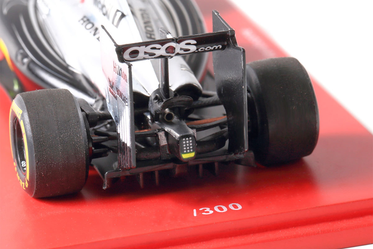 rear suspension arms for 1:43 McLaren Honda MP4-29H. It was updated at the latter half of the 2014 season.